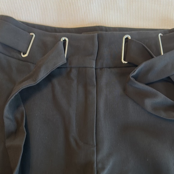 Bebe Stretch Twill Grommet Shorts Black Size 0 - Picture 5 of 14